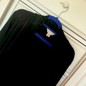 Nw/oT. Closet staple, black open style wrap.